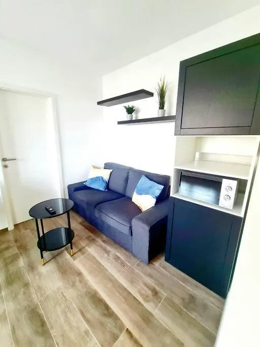 1 Bedroom With Parking-Cd6 Люксембург